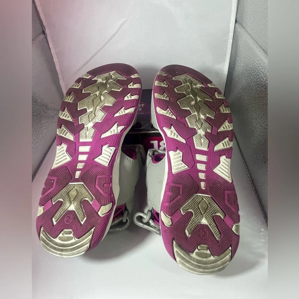 Eddie‎ Bauer Girls Sandals. Size 2